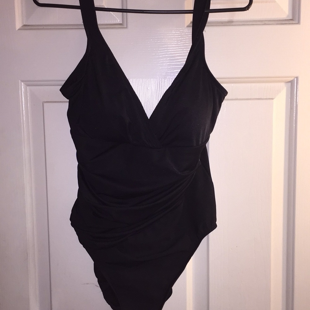 Preworn Tropical escape one piece swim